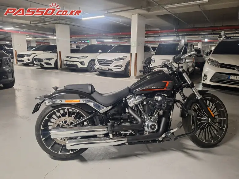 Harley-Davidson Breakout 117