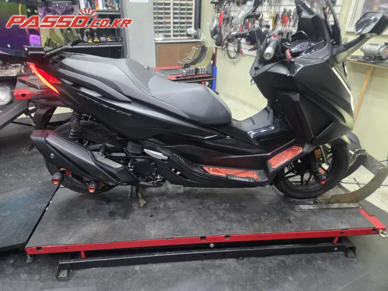 Honda Forza 350