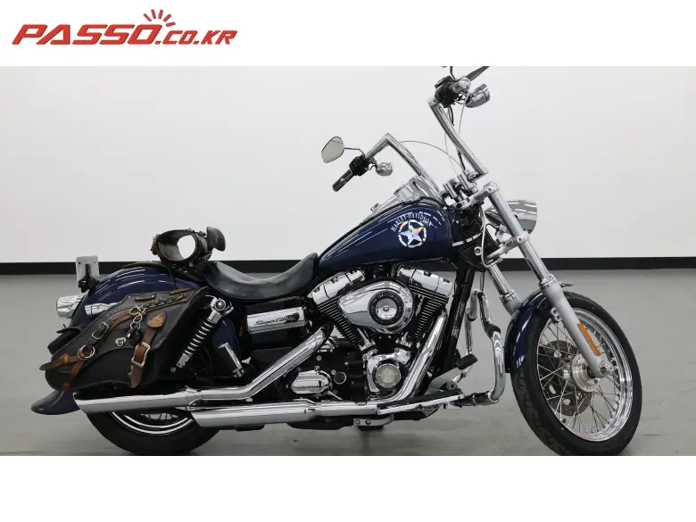 Harley-Davidson Dyna Super Glide Custom