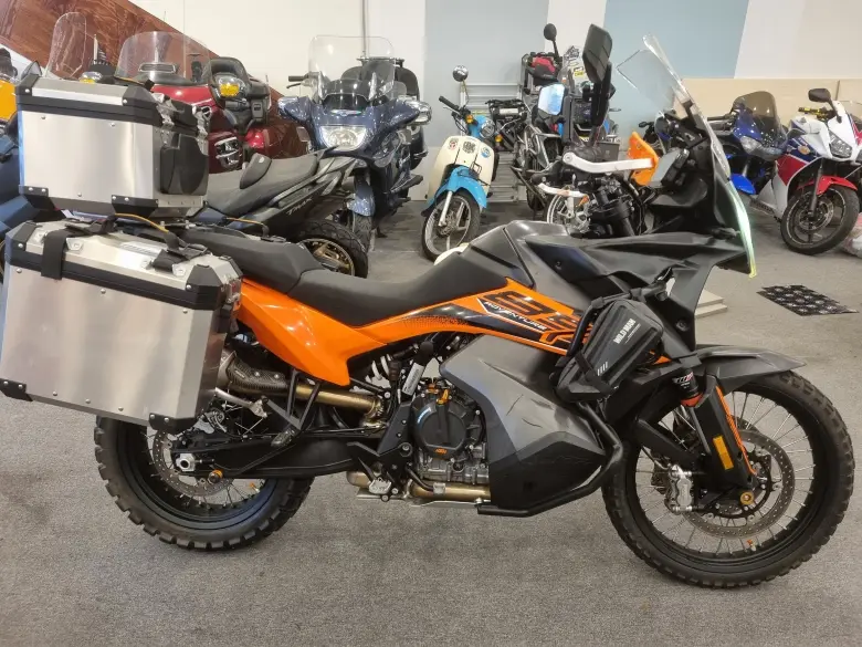 KTM 890 Adventure