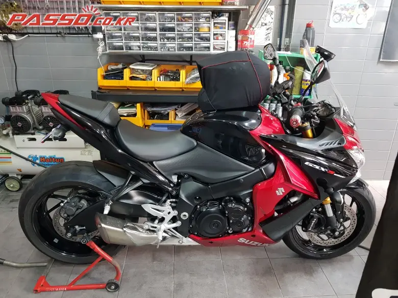 Suzuki GSX S 1000 F