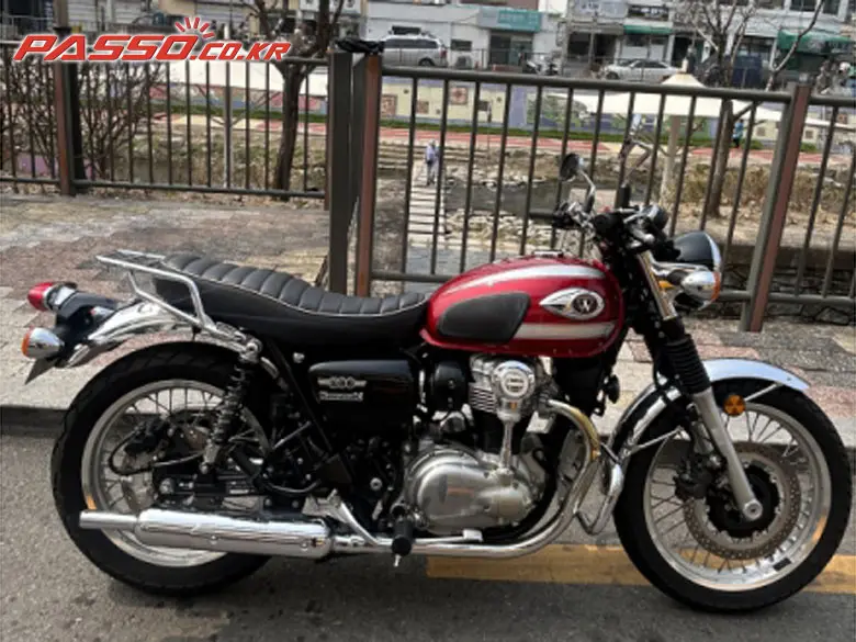 Kawasaki W 800