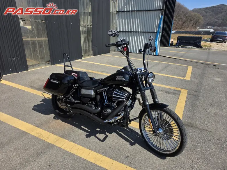 Harley-Davidson Dyna Street Bob
