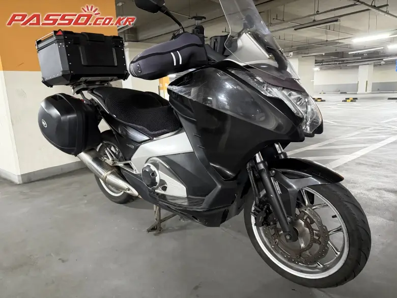 Honda Integra 700