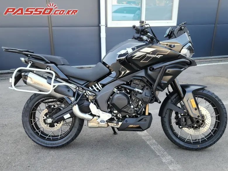 CFMoto 700 MT