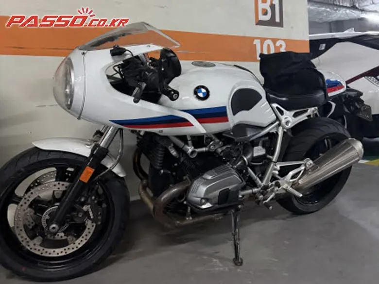 BMW R Nine T Racer