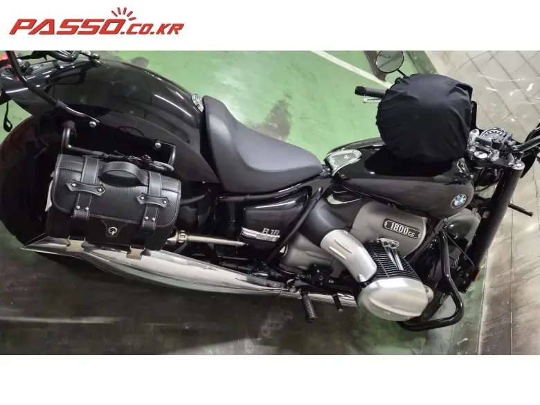 BMW R 18