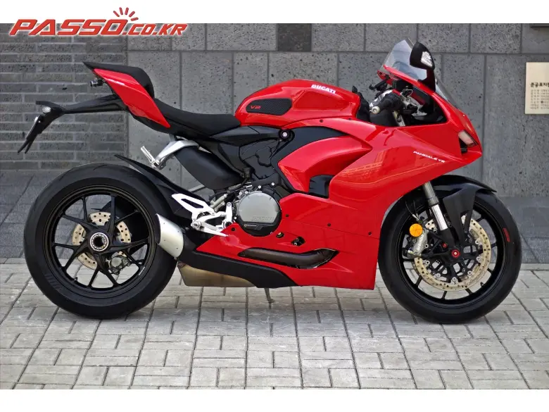 Ducati Panigale V2