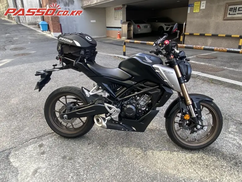 Honda CB 125 R