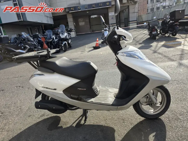 Honda SCR 110 α
