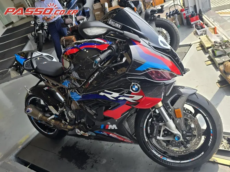 BMW S 1000 RR