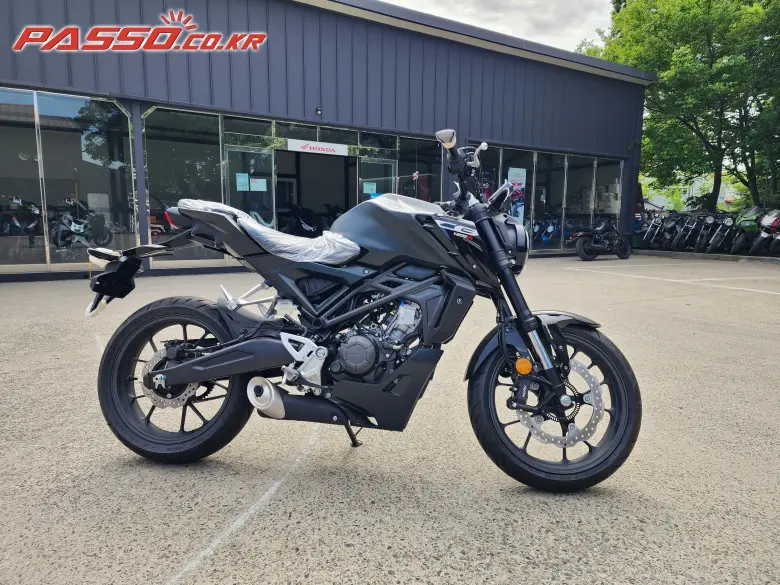 Honda CB 125 R