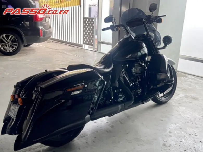 Harley-Davidson Road Glide Special