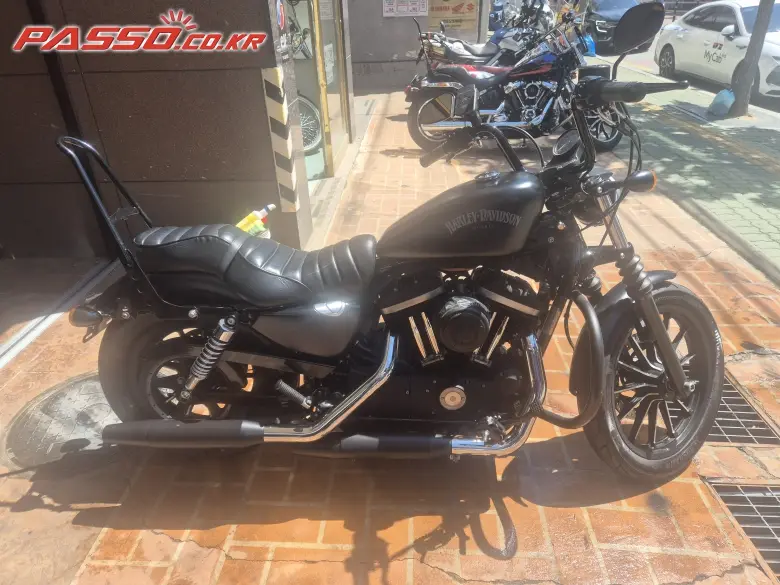 Harley-Davidson Iron 883