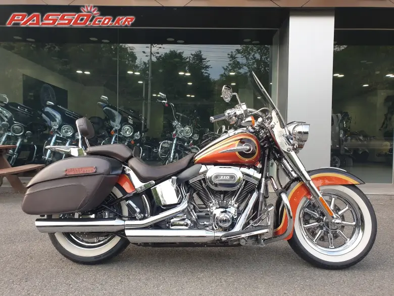 Harley-Davidson CVO Softail Deluxe