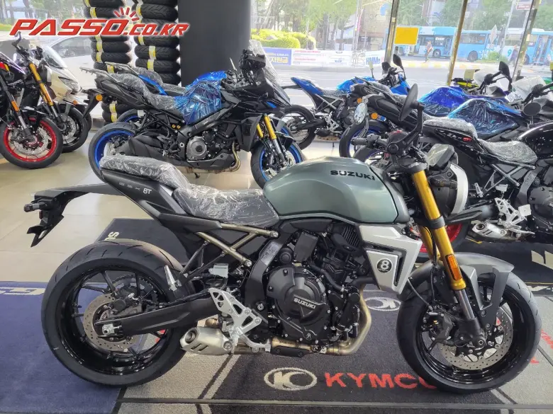 Suzuki GSX 8 T