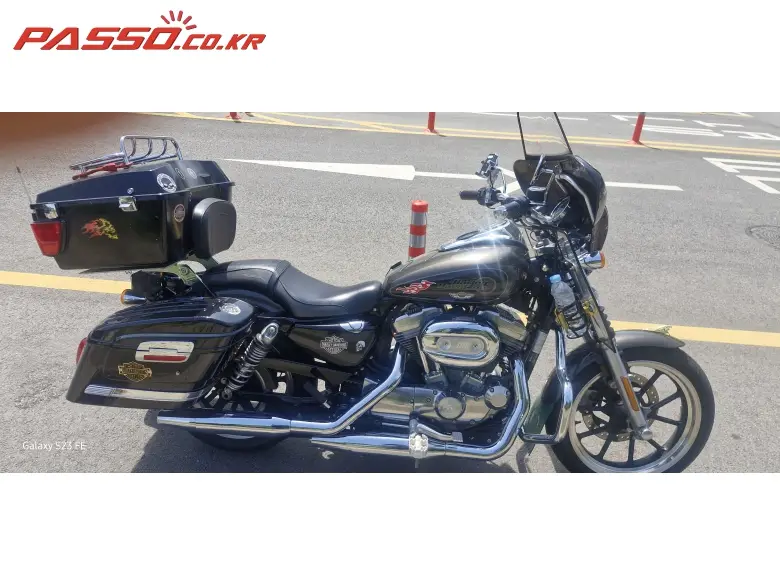 Harley-Davidson 883 SuperLow