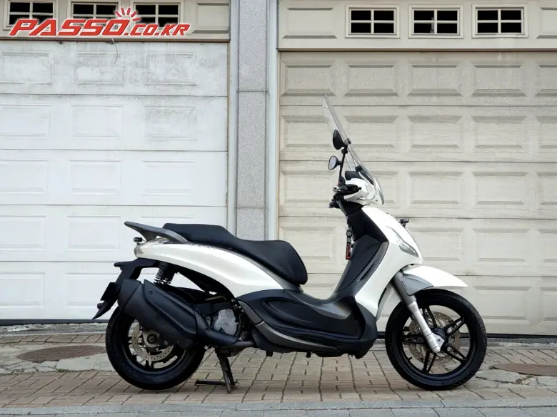 Piaggio Beverly Sport Touring 350