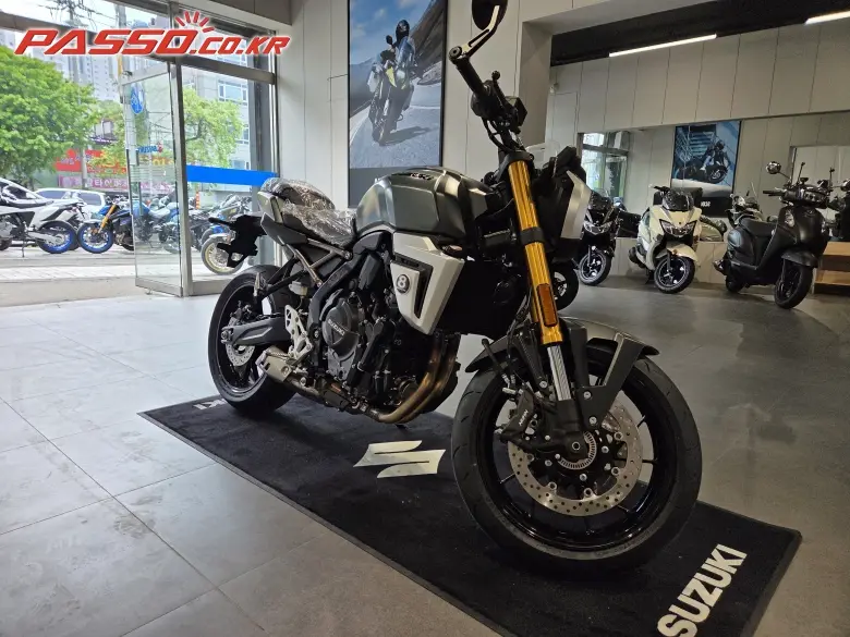 Suzuki GSX 8 T