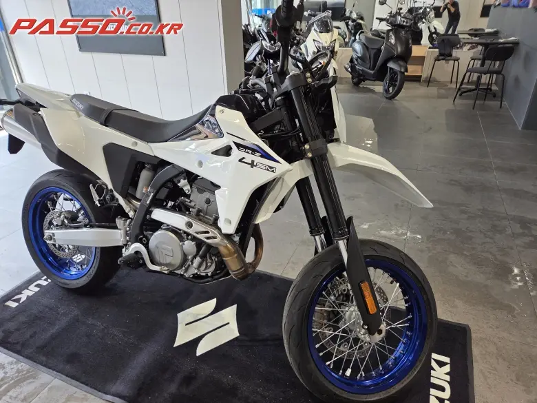 Suzuki DR Z 400 SM