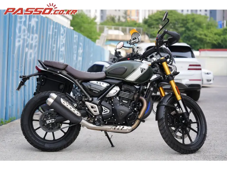 Triumph Scrambler 400 X