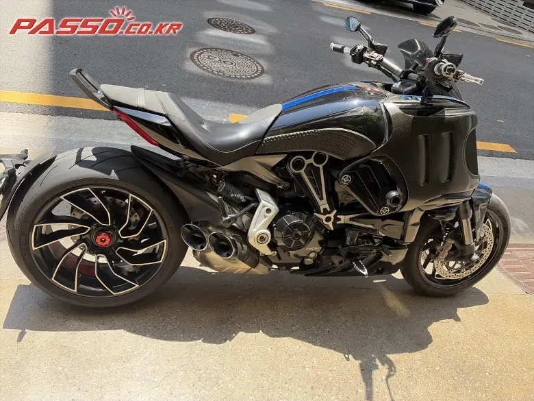 Ducati X Diavel S
