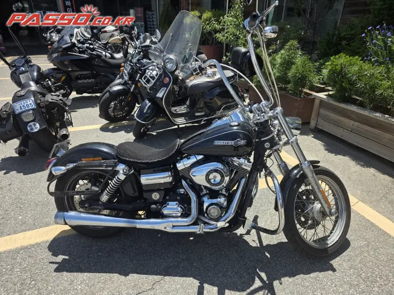 Harley-Davidson Dyna Super Glide