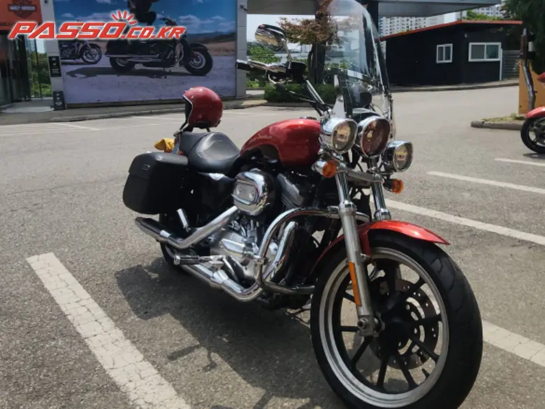 Harley-Davidson 883 SuperLow