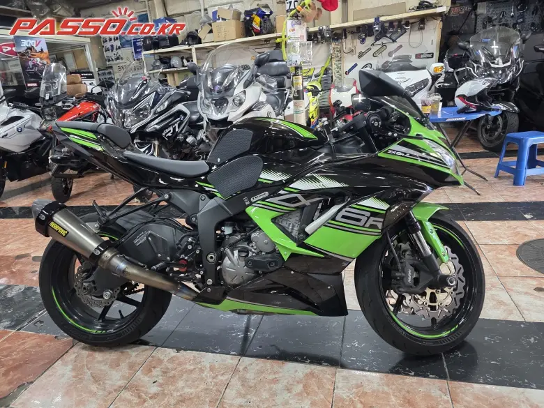 Kawasaki Ninja 6 R