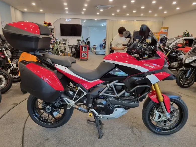 Ducati Multistrada 1200 S