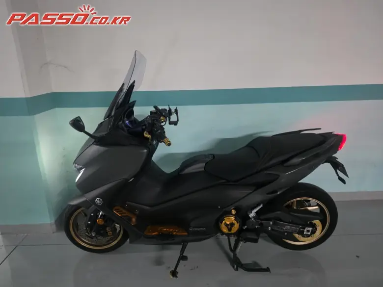 Yamaha TMAX 560