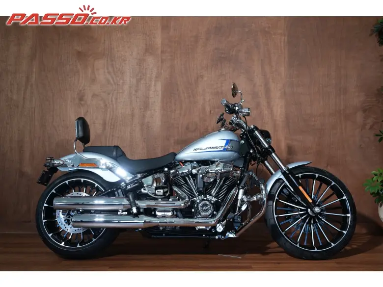 Harley-Davidson Breakout 117