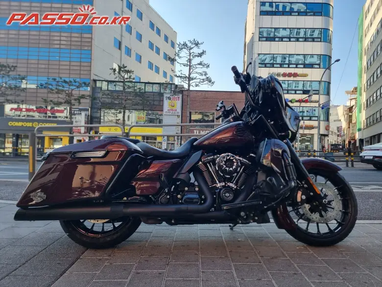 Harley-Davidson Street Glide Special