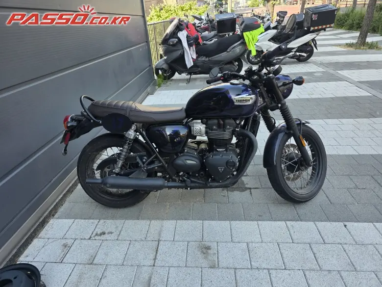 Triumph Bonneville T100