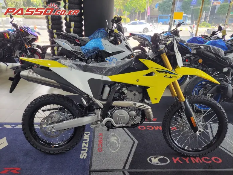 Suzuki DR Z 4 S