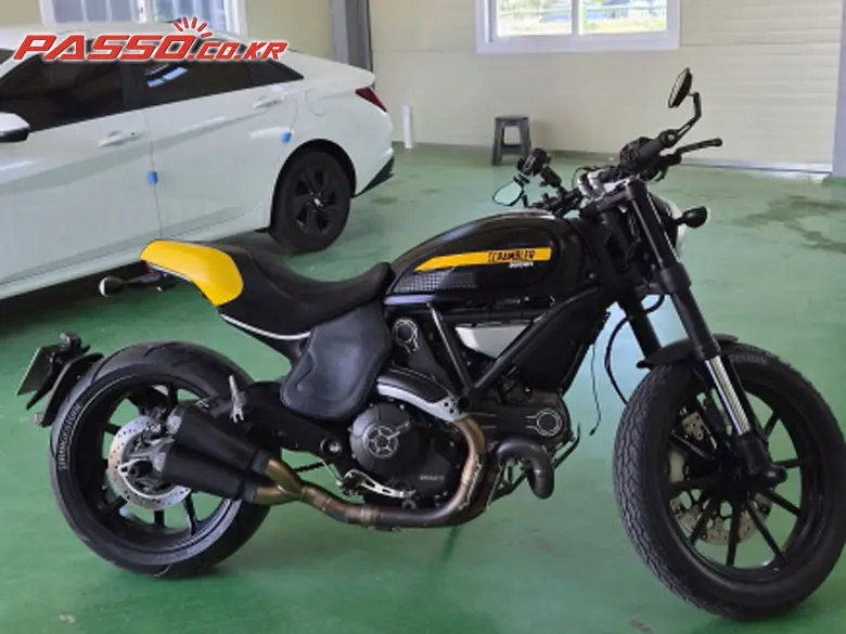 Ducati Scrambler Full Throttle
