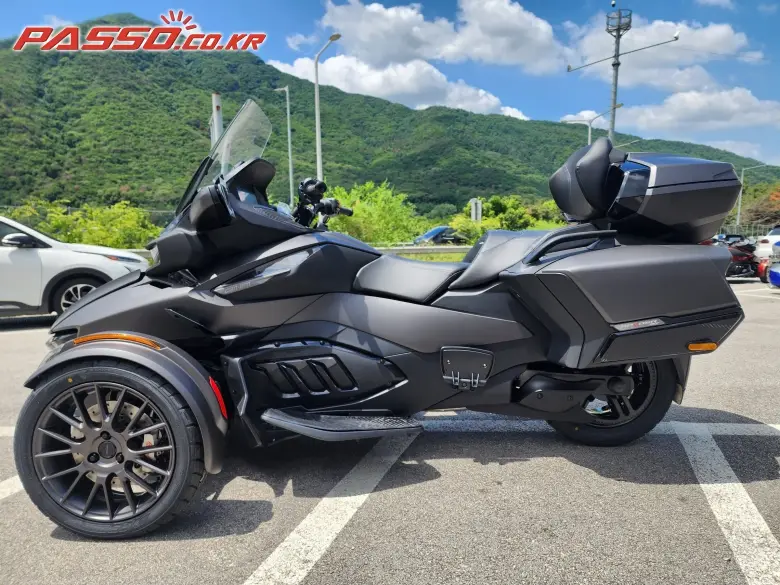 Can-Am Spyder RT Limited