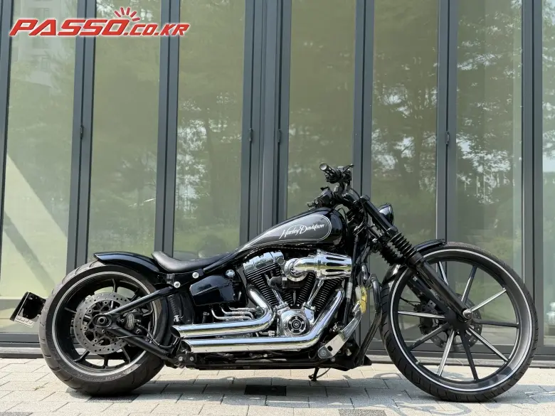 Harley-Davidson Breakout