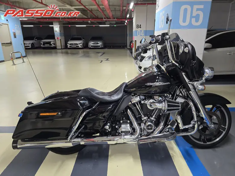 Harley-Davidson Street Glide