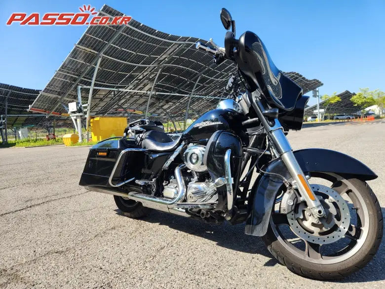Harley-Davidson Street Glide