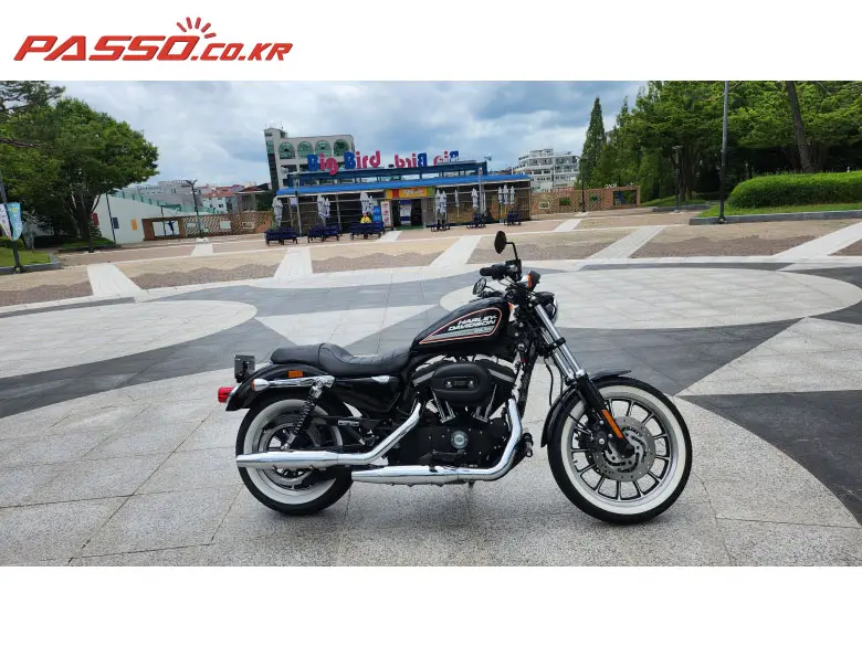 Harley-Davidson 883 R