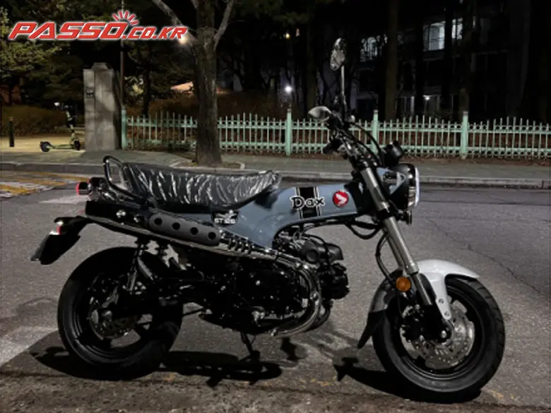 Honda ST 125 Dax