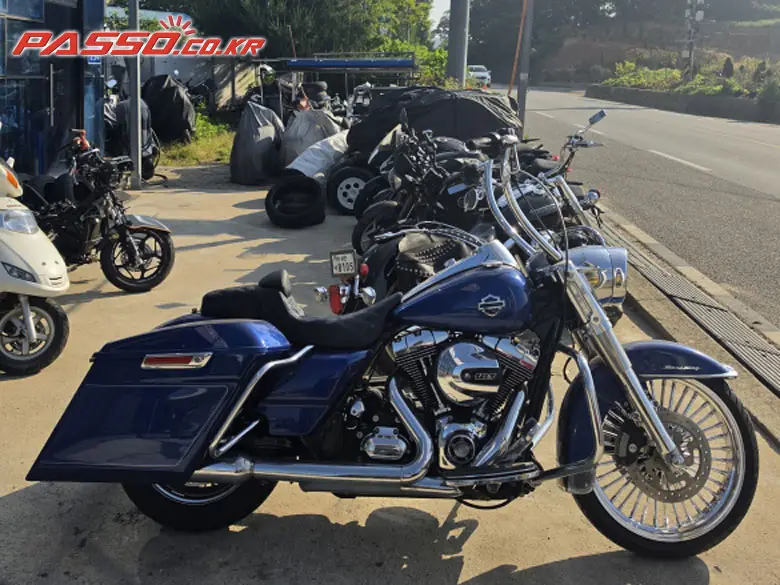 Harley-Davidson Road King Custom