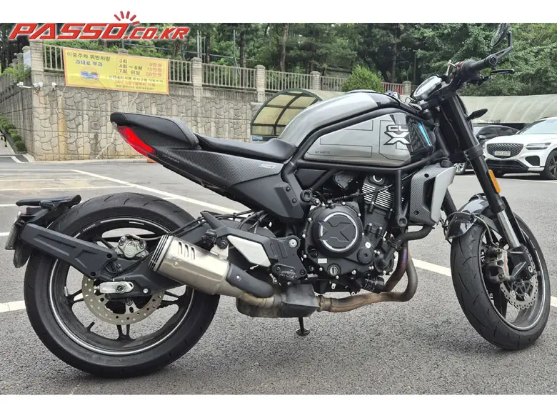 CFMoto 700 CLX Sport