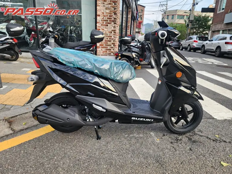 Suzuki Avenis 125