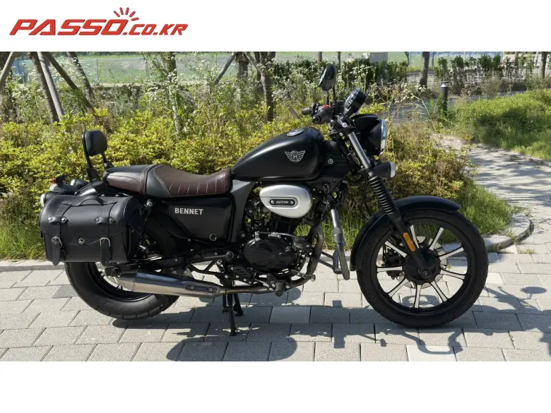 Hansom Bike Benet 125