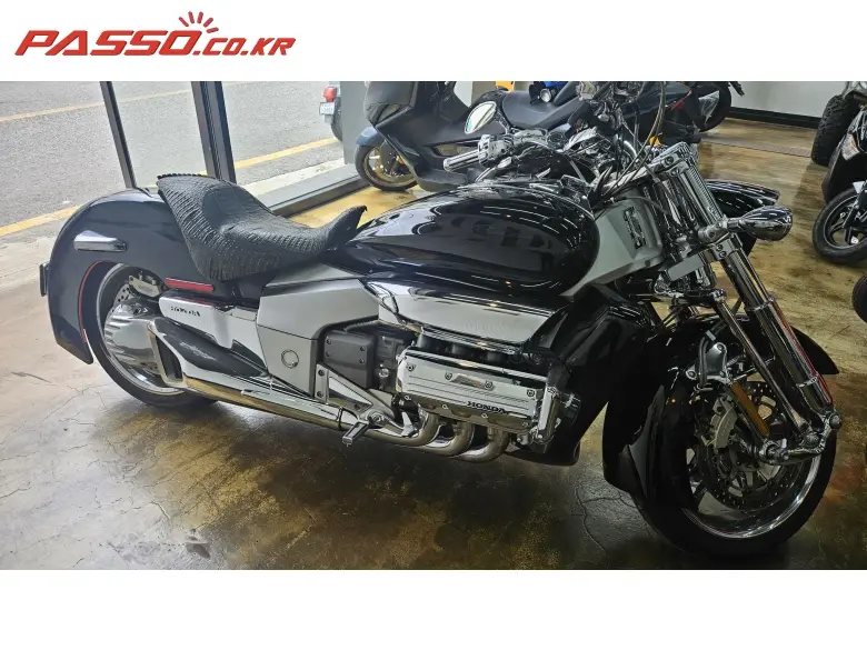 Honda Valkyrie Rune