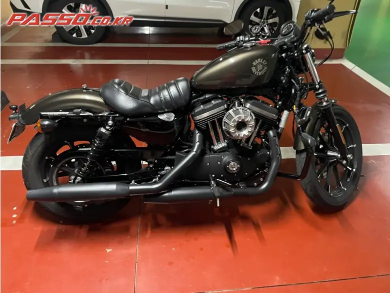 Harley-Davidson Iron 883