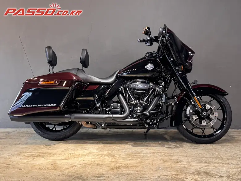 Harley-Davidson Street Glide Special