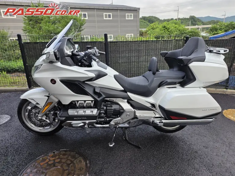 Honda Gold Wing Tour DCT Airbag